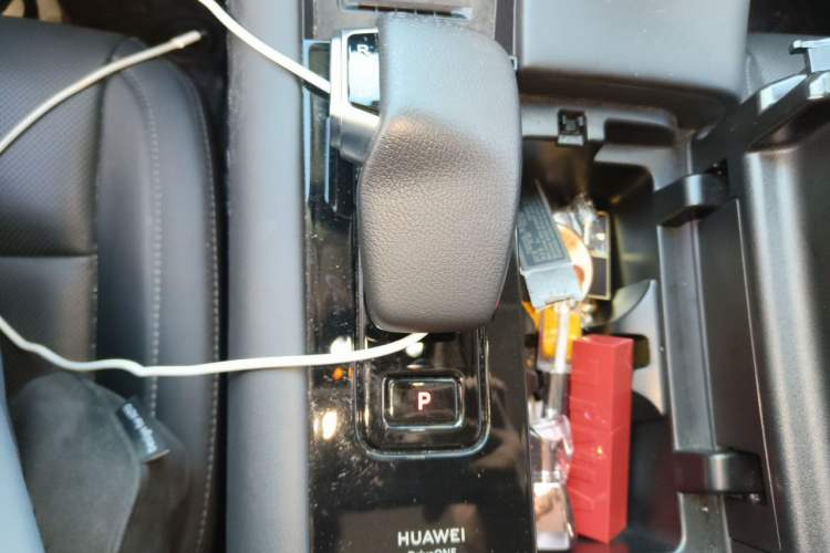 Used Hima AITO M5 2022 Range-Extended Rear-Drive Standard Version Gear Lever