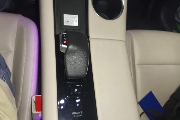 Used Hima AITO M5 2022 Extended-Range Four-Wheel Drive Flagship Edition Gear Lever