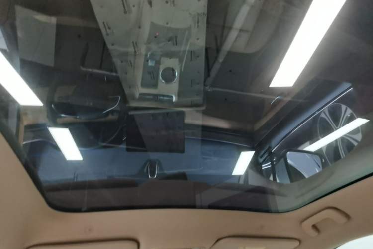 Used Hima AITO M5 2022 Extended-Range Four-Wheel Drive Ultimate Edition Headliner