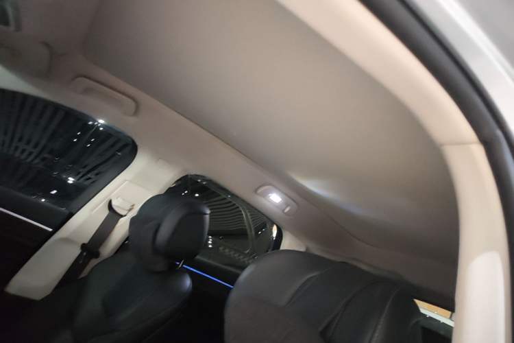 Used Hima AITO M5 2022 Extended-Range Four-Wheel Drive Performance Version Headliner