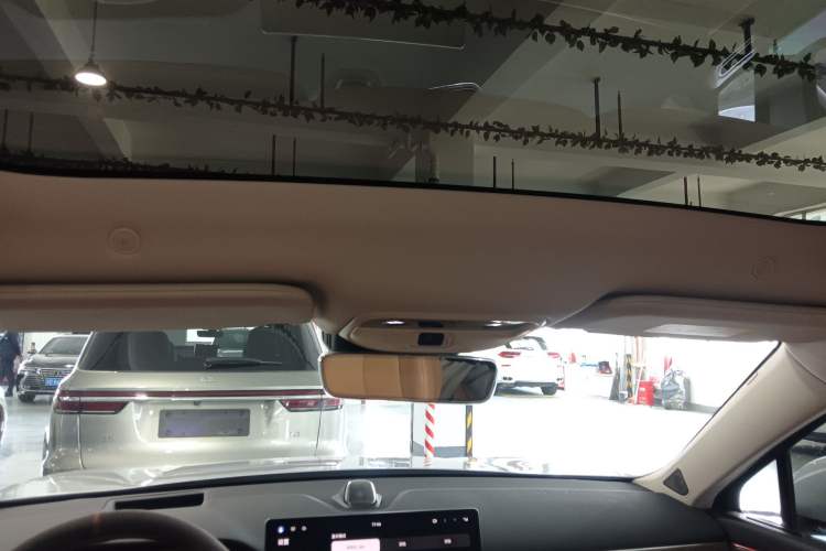 Used Hima AITO M5 2022 Range-Extended Rear-Drive Standard Version Headliner