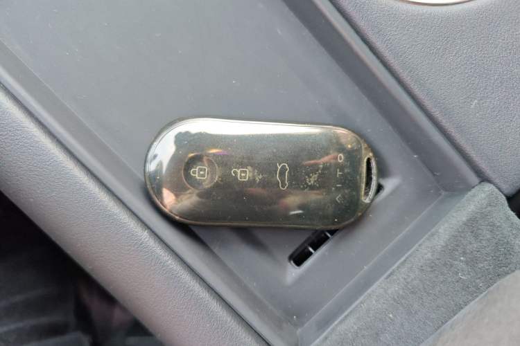 Used Hima AITO M5 2022 Extended-Range Four-Wheel Drive Performance Version Interior 1
