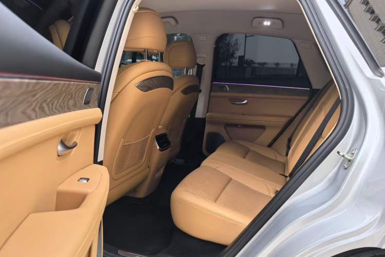 Used Hima AITO M5 2022 Extended-Range Four-Wheel Drive Ultimate Edition Interior 3