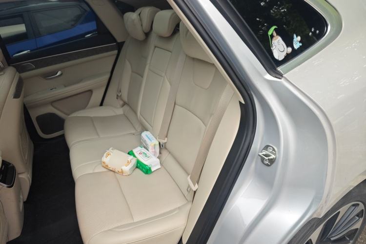 Used Hima AITO M5 2022 Extended-Range Four-Wheel Drive Ultimate Edition Interior 4