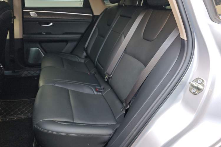 Used Hima AITO M5 2022 Extended-Range Four-Wheel Drive Performance Version Interior 4