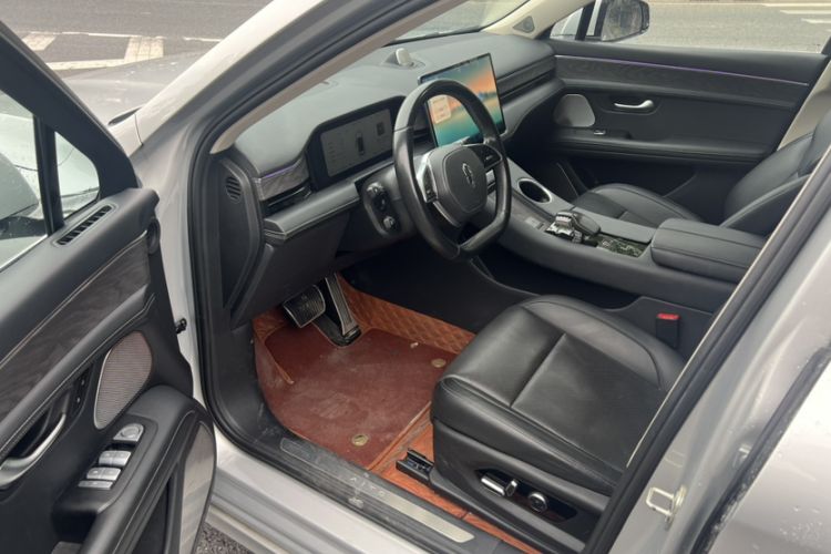 Used Hima AITO M5 2022 Range-Extended Rear-Drive Standard Version Interior 4