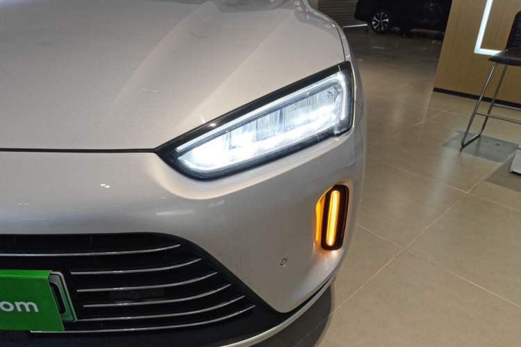 Used Hima AITO M5 2022 Extended-Range Four-Wheel Drive Performance Version Left Front Headlight