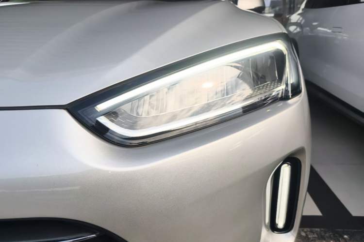 Used Hima AITO M5 2022 Extended-Range Four-Wheel Drive Performance Version Left Front Headlight