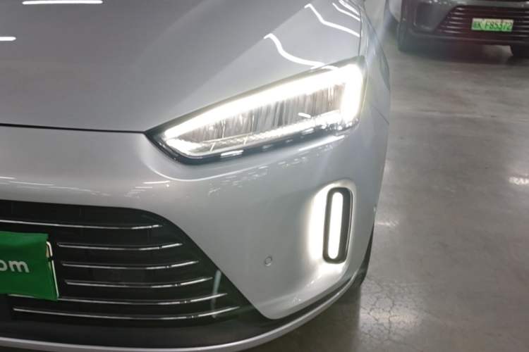 Used Hima AITO M5 2022 Extended-Range Four-Wheel Drive Performance Version Left Front Headlight