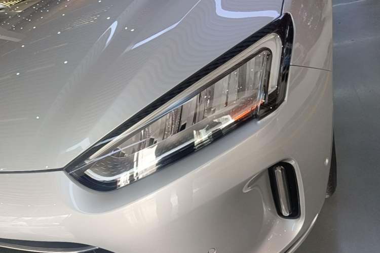 Used Hima AITO M5 2022 Extended-Range Four-Wheel Drive Ultimate Edition Left Front Headlight