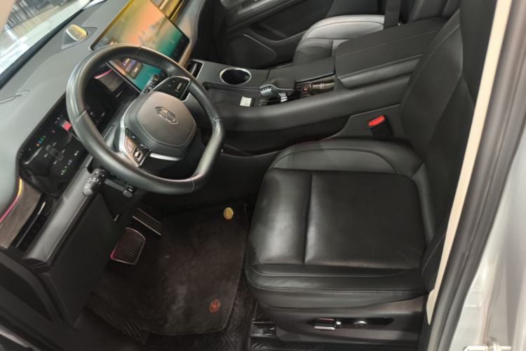 Used Hima AITO M5 2022 Extended-Range Four-Wheel Drive Performance Version Left Front Seat