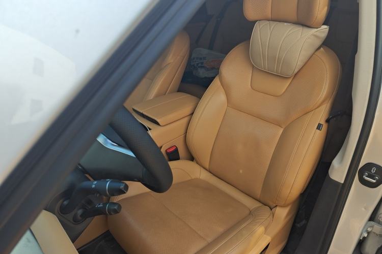 Used Hima AITO M5 2022 Extended-Range Four-Wheel Drive Ultimate Edition Left Front Seat