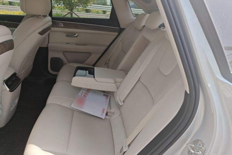 Used Hima AITO M5 2022 Range-Extended Rear-Drive Standard Version Left Rear Seat