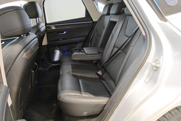 Used Hima AITO M5 2022 Extended-Range Four-Wheel Drive Performance Version Left Rear Seat