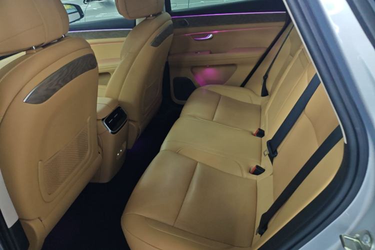 Used Hima AITO M5 2022 Extended-Range Four-Wheel Drive Performance Version Left Rear Seat