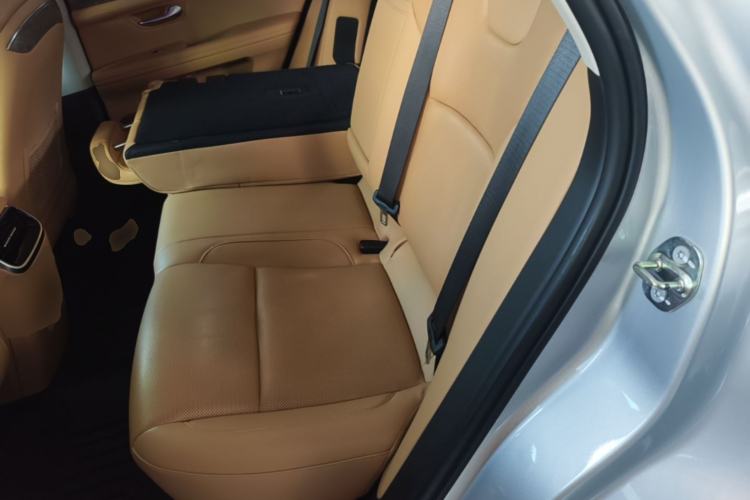 Used Hima AITO M5 2022 Extended-Range Four-Wheel Drive Performance Version Left Rear Seat