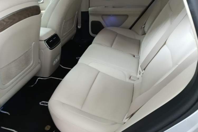 Used Hima AITO M5 2022 Range-Extended Rear-Drive Standard Version Left Rear Seat