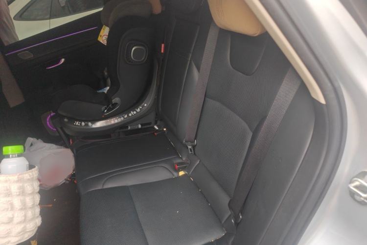 Used Hima AITO M5 2022 Extended-Range Four-Wheel Drive Ultimate Edition Left Rear Seat