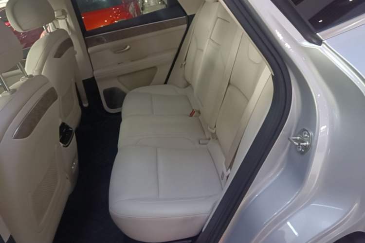 Used Hima AITO M5 2022 Extended-Range Four-Wheel Drive Ultimate Edition Left Rear Seat