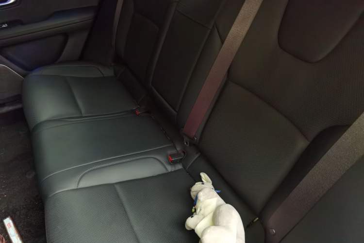 Used Hima AITO M5 2022 Extended-Range Four-Wheel Drive Ultimate Edition Left Rear Seat
