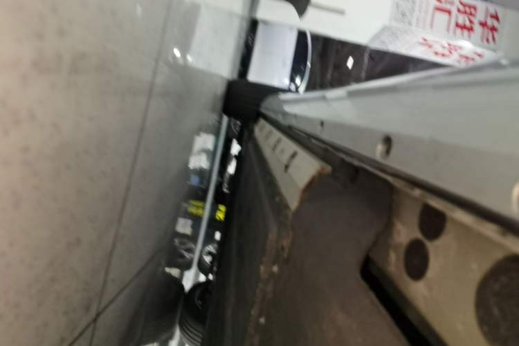 Used Hima AITO M5 2022 Extended-Range Four-Wheel Drive Ultimate Edition Left Side Sill