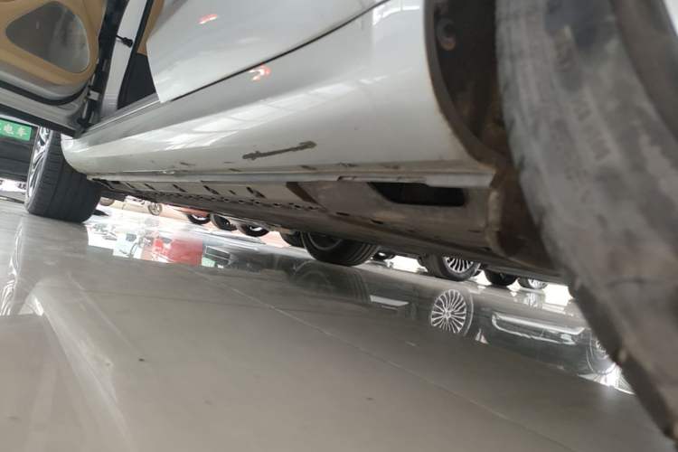 Used Hima AITO M5 2022 Extended-Range Four-Wheel Drive Ultimate Edition Left Side Sill