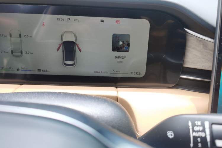 Used Hima AITO M5 2022 Pure Electric All-Wheel-Drive Performance Edition Odometer Close Up