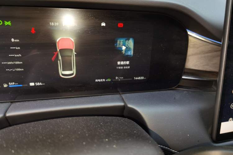 Used Hima AITO M5 2022 Extended-Range Four-Wheel Drive Ultimate Edition Odometer Close Up