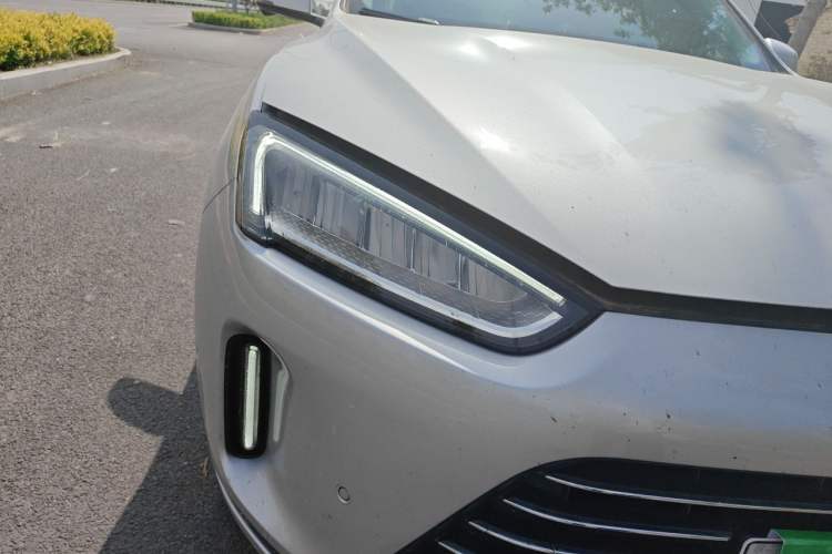 Used Hima AITO M5 2022 Range-Extended Rear-Drive Standard Version Right Front Headlight