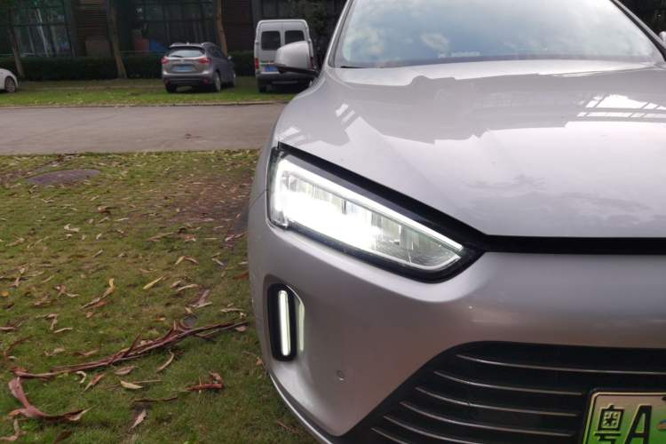 Used Hima AITO M5 2022 Extended-Range Four-Wheel Drive Ultimate Edition Right Front Headlight