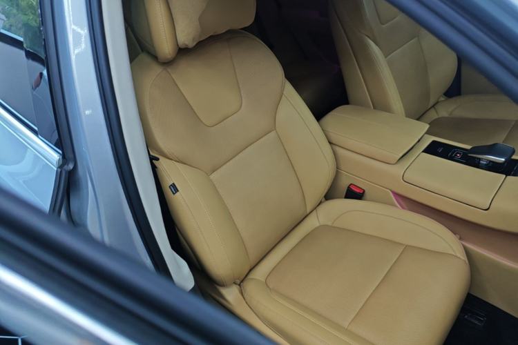 Used Hima AITO M5 2022 Extended-Range Four-Wheel Drive Performance Version Right Front Seat
