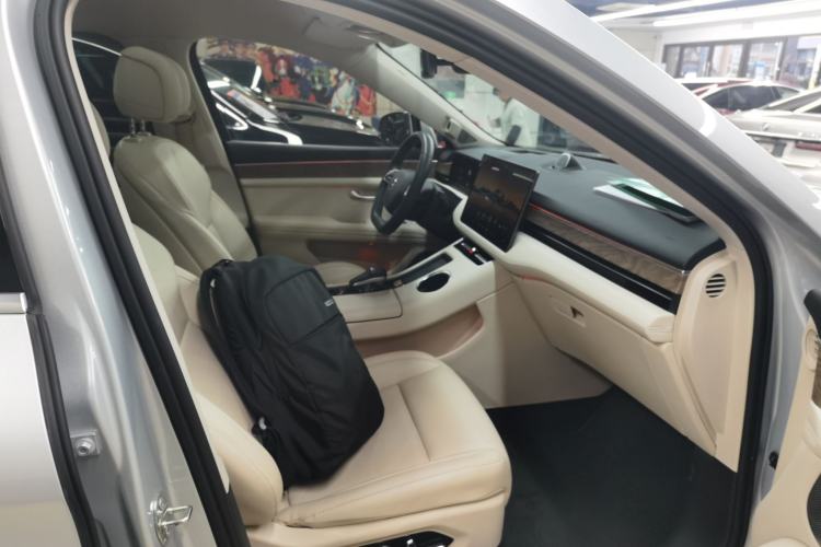 Used Hima AITO M5 2022 Extended-Range Four-Wheel Drive Performance Version Right Front Seat