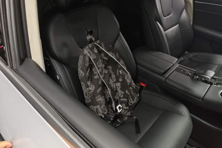 Used Hima AITO M5 2022 Extended-Range Four-Wheel Drive Ultimate Edition Right Front Seat