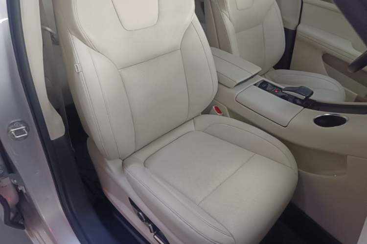 Used Hima AITO M5 2022 Extended-Range Four-Wheel Drive Ultimate Edition Right Front Seat
