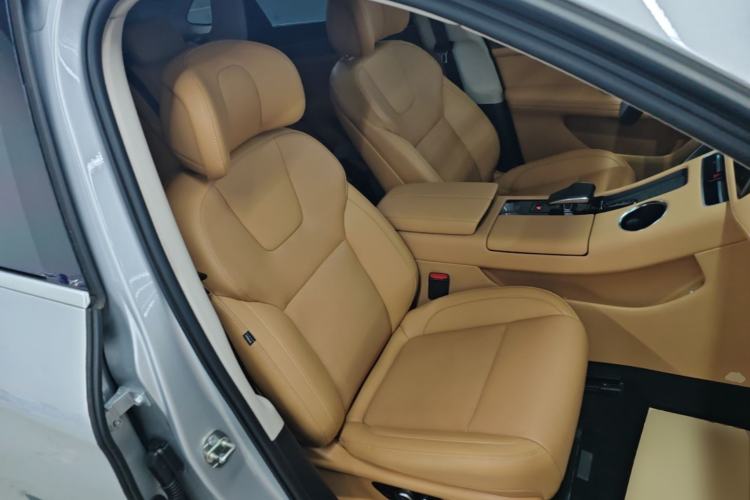 Used Hima AITO M5 2022 Range-Extended Rear-Drive Standard Version Right Front Seat