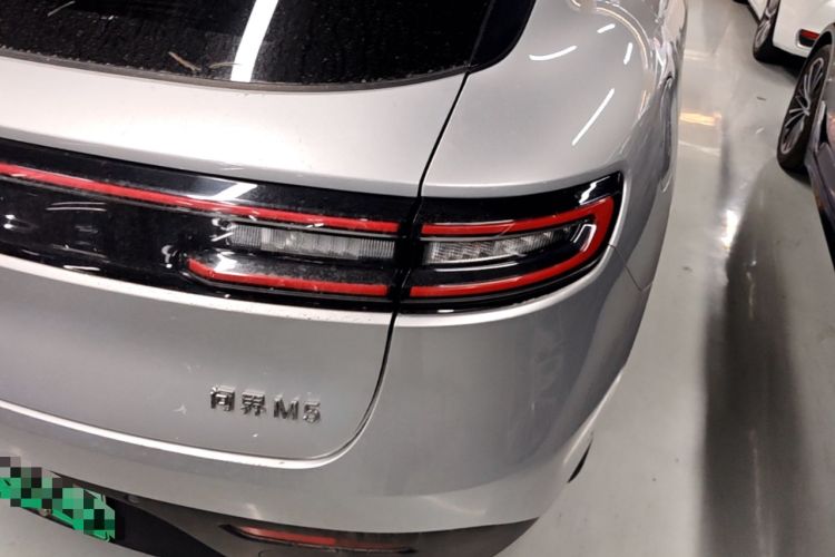 Used Hima AITO M5 2022 Extended-Range Four-Wheel Drive Flagship Edition Right Rear Taillight