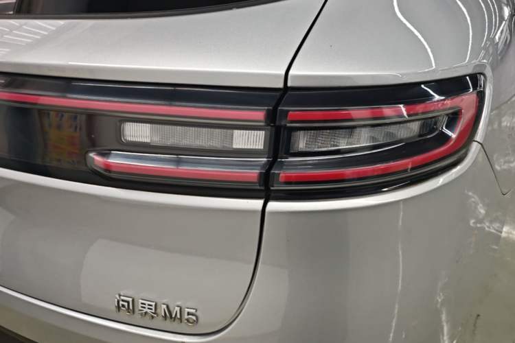 Used Hima AITO M5 2022 Range-Extended Rear-Drive Standard Version Right Rear Taillight