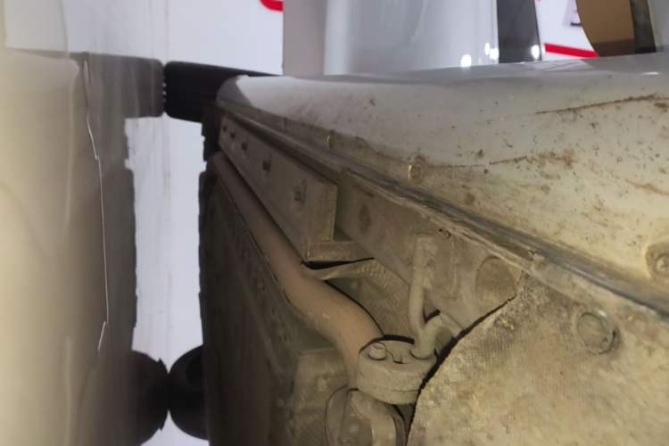 Used Hima AITO M5 2022 Extended-Range Four-Wheel Drive Performance Version Right Side Sill
