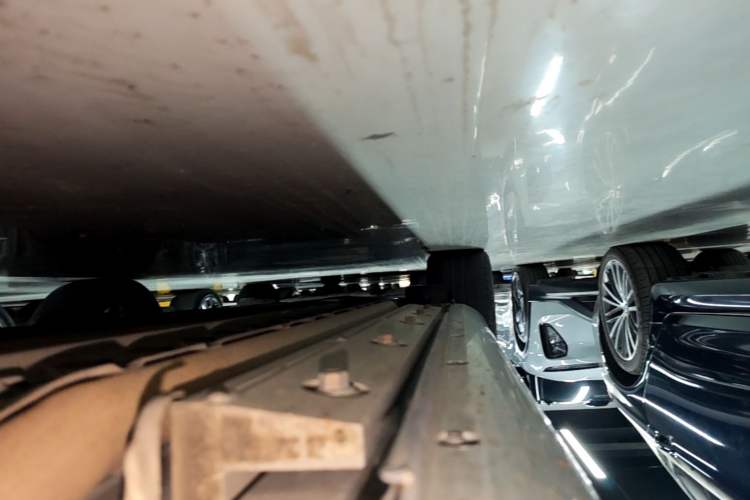 Used Hima AITO M5 2022 Extended-Range Four-Wheel Drive Flagship Edition Right Side Sill