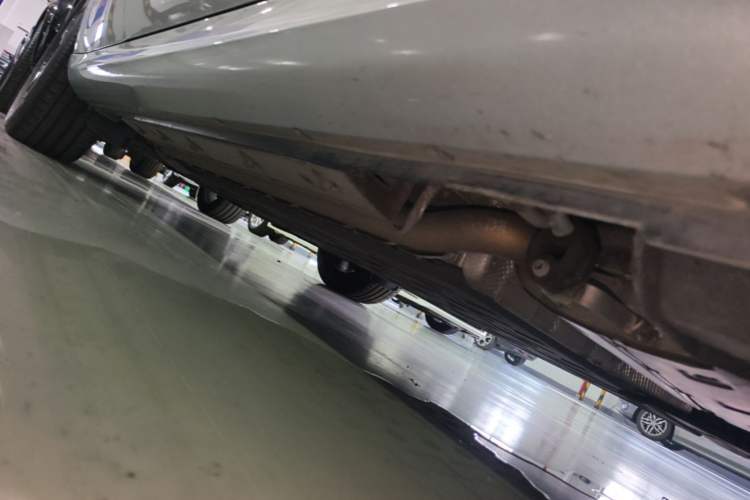 Used Hima AITO M5 2022 Range-Extended Rear-Drive Standard Version Right Side Sill