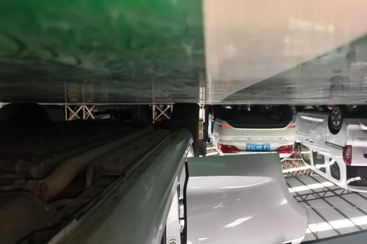 Used Hima AITO M5 2022 Extended-Range Four-Wheel Drive Performance Version Right Side Sill
