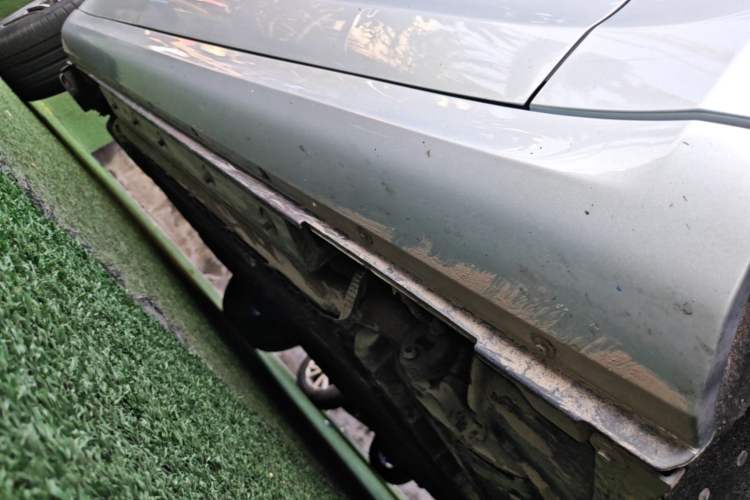 Used Hima AITO M5 2022 Extended-Range Four-Wheel Drive Performance Version Right Side Sill