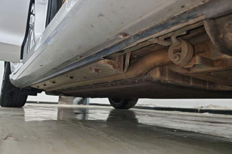 Used Hima AITO M5 2022 Range-Extended Rear-Drive Standard Version Right Side Sill