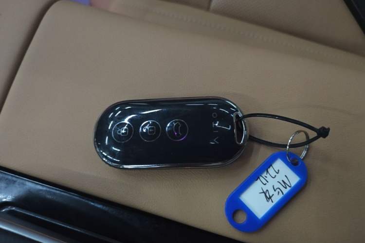 Used Hima AITO M5 2022 Extended-Range Four-Wheel Drive Ultimate Edition Vehicle Key