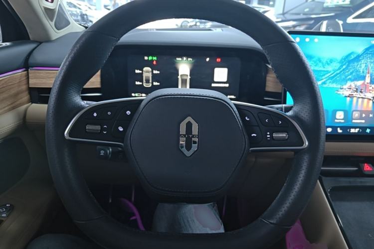 Used Hima AITO M5 2022 Pure Electric Rear-Drive Standard Edition Steering Wheel