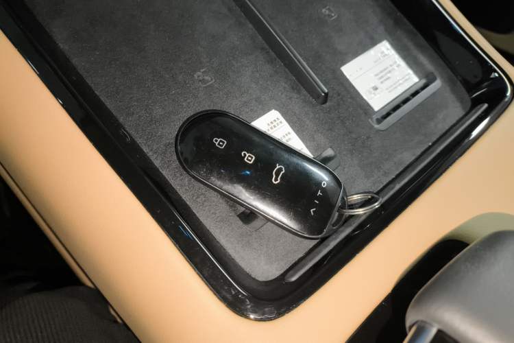 Used Hima AITO M5 2022 Pure Electric Rear-Drive Standard Edition Vehicle Key