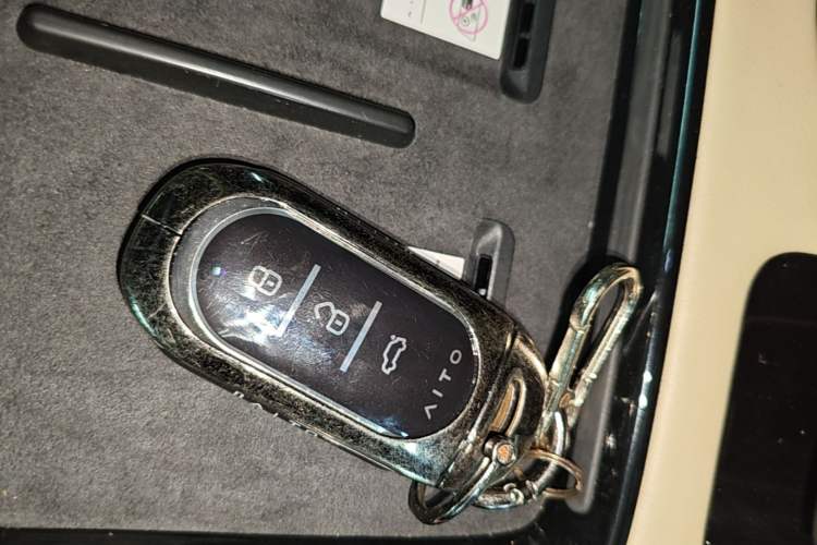 Used Hima AITO M5 2022 Pure Electric Rear-Drive Standard Edition Vehicle Key