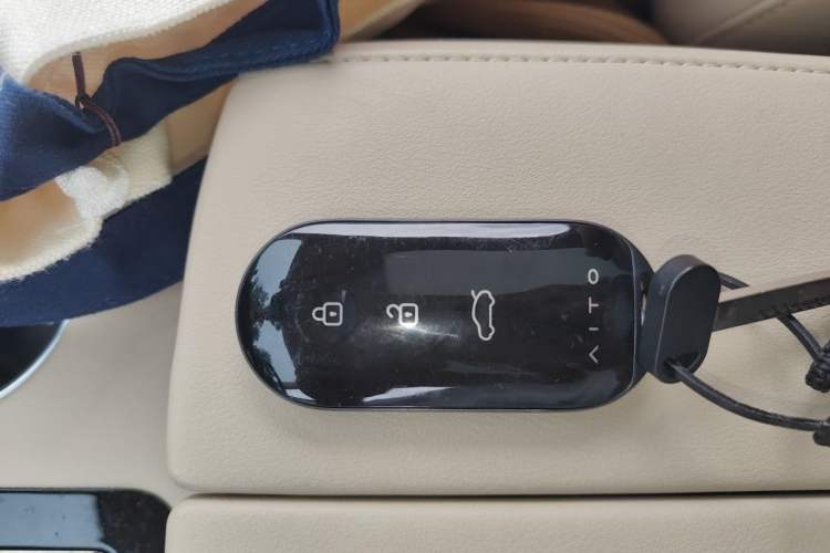 Used Hima AITO M5 2022 Pure Electric All-Wheel-Drive Performance Edition Vehicle Key