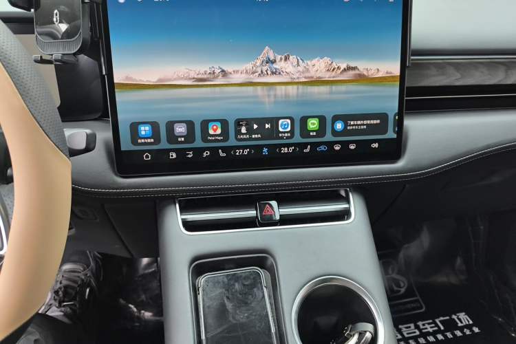Used Hima AITO M5 2022 Extended-Range Four-Wheel Drive Ultimate Edition Audio And AC Panel