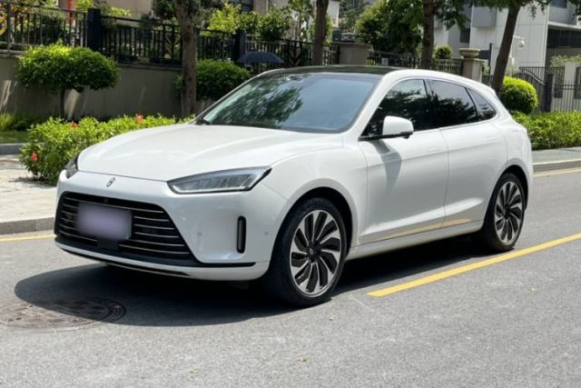 Hima AITO M5 2022 Extended-Range Four-Wheel Drive Performance Version مستعملة